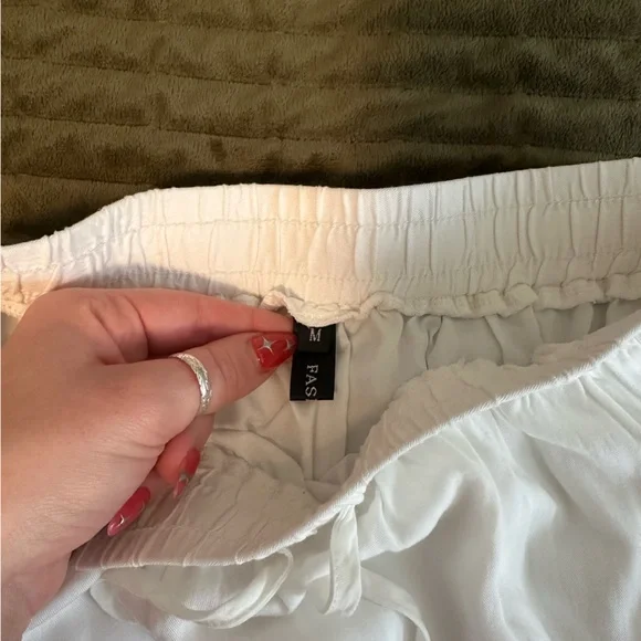 Flowy White Maxi Skirt - Picture 5 of 5